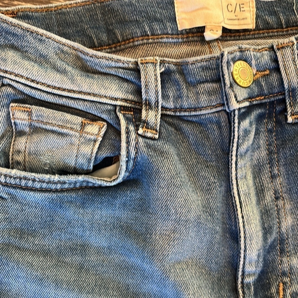 Current Elliot jeans
Women’s 24 - Picture 3 of 5